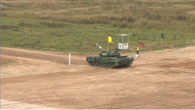 Ra quân thi đấu trận đầu tại Tank Biathlon 2020: Việt Nam tiến lên - Bắt đầu xuất phát! - Ảnh 1.