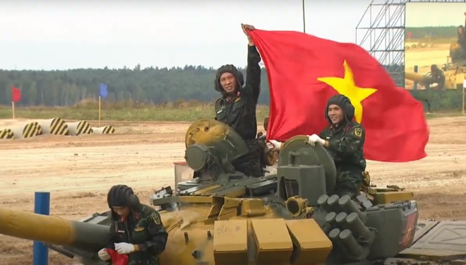 Xuất sắc, rất xuất sắc, Việt Nam dẫn đầu rồi: Hạ gục toàn bộ 5/5 bia, về đích đầu tiên! - Ảnh 1.