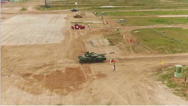 Ra quân thi đấu trận đầu tại Tank Biathlon 2020: Việt Nam tiến lên - Bắt đầu xuất phát! - Ảnh 2.