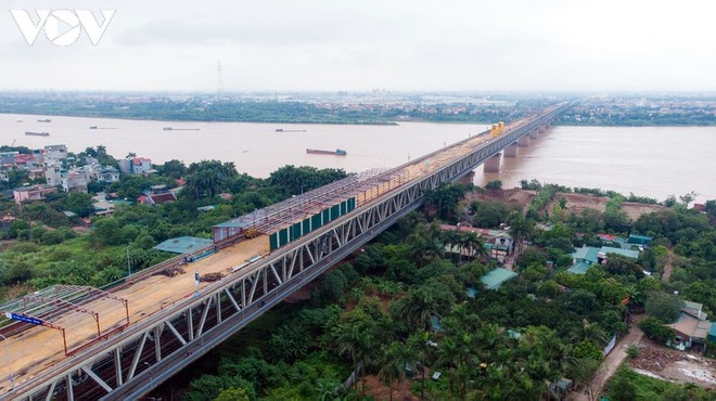 Toàn cảnh đại công trường sửa chữa cầu Thăng Long, Hà Nội - Ảnh 9.