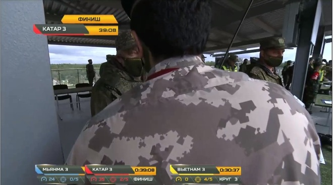Kíp 3 Đội xe tăng Việt Nam thi đấu Tank Biathlon 2020: Thần tốc, dũng mãnh - Lật đổ ngoạn mục - Ảnh 1.