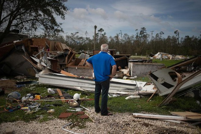 Miền Nam nước Mỹ tan hoang vì bão Laura, 14 người thiệt mạng - Ảnh 5.