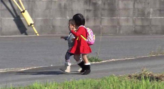 Mẹ Nhật Bản để con 3 tuổi đi chợ một mình: Cách giáo dục đặc biệt ở đất nước mặt trời mọc - Ảnh 1.
