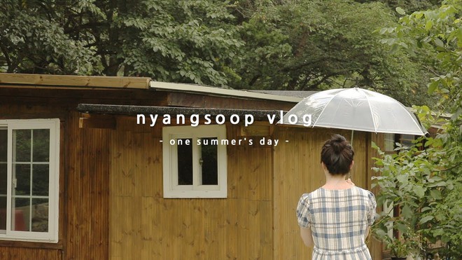 Tiên nữ đồng quê phiên bản Hàn: Nữ vlogger bỏ nơi phố thị đến ở ngôi nhà trong rừng, sống cuộc đời bình yên đáng mơ ước - Ảnh 2.