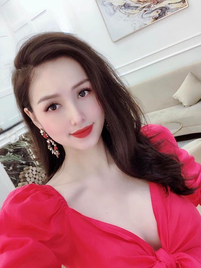 Cuộc sống sang chảnh đáng ngưỡng mộ của hotgirl Tâm Tít ở tuổi 31 - Ảnh 2. Cuộc sống sang chảnh đáng ngưỡng mộ của hotgirl Tâm Tít ở tuổi 31 - Ảnh 2.