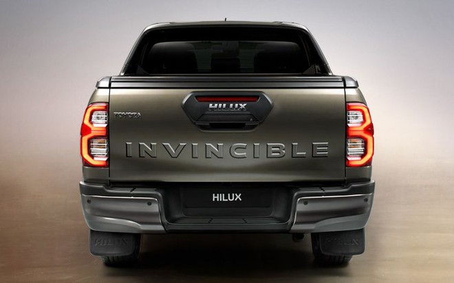 Hình ảnh chi tiết Toyota Hilux phiên bản nâng cấp 2020 - Ảnh 4.