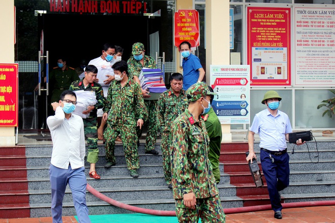 Điều tra vụ hỏa hoạn tại trung tâm hành chính công thị xã Đông Triều - Ảnh 2.