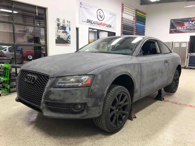 Màn lột xác ngoạn mục của chiếc Audi A5 có ngoại thất bị phá hủy hoàn toàn - Ảnh 1.