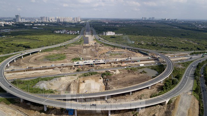 Toàn cảnh đại công trường 402 tỷ đồng nối vành đai 3 với cao tốc Hà Nội - Hải Phòng - Ảnh 1.