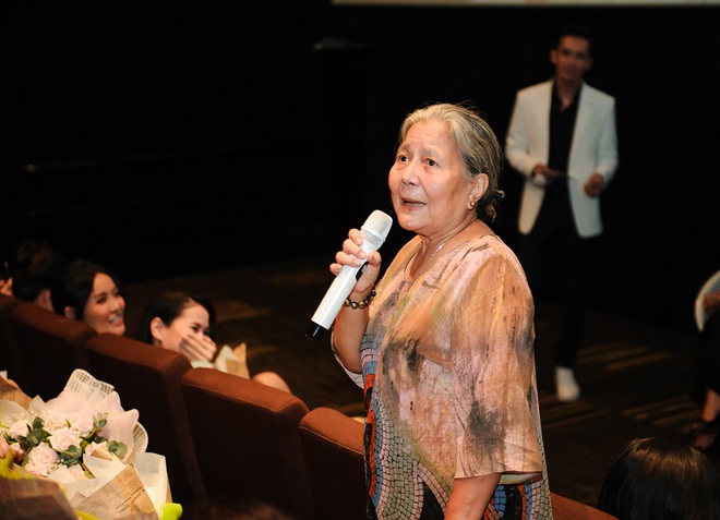 NSƯT Lê Thiện: Lúc đó tôi nghĩ, trời ơi, đạo diễn Phương Điền có thù oán gì mình à! - Ảnh 5. NSƯT Lê Thiện: Lúc đó tôi nghĩ, trời ơi, đạo diễn Phương Điền có thù oán gì mình à! - Ảnh 5.