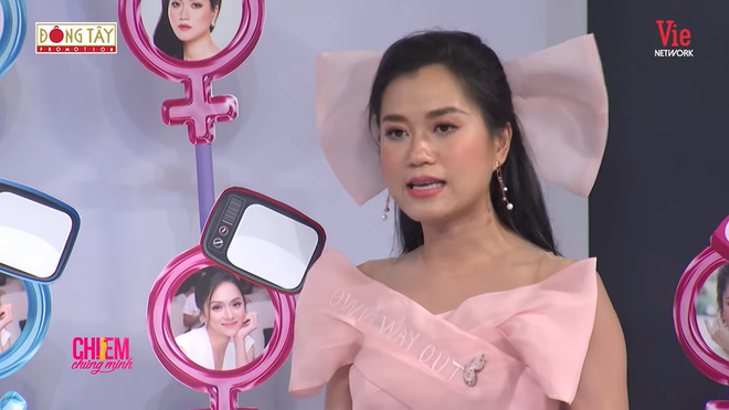 Hari Won: Trấn Thành nói đồng hồ anh ấy mua trị giá 1 tỷ, tôi phải sửa lại ngay - Ảnh 4. Hari Won: Trấn Thành nói đồng hồ anh ấy mua trị giá 1 tỷ, tôi phải sửa lại ngay - Ảnh 4.