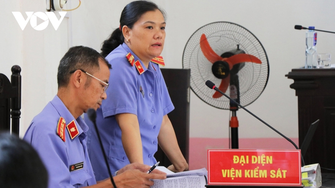 Xét xử lại vụ án nhà báo ở Điện Biên: Đề nghị thay Kiểm sát viên - Ảnh 2.