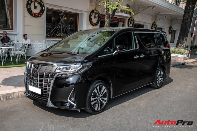 Rộ tin Nguyễn Quốc Cường bán Toyota Alphard: Xe lăn bánh 10 tháng, ODO gây ngạc nhiên - Ảnh 3.