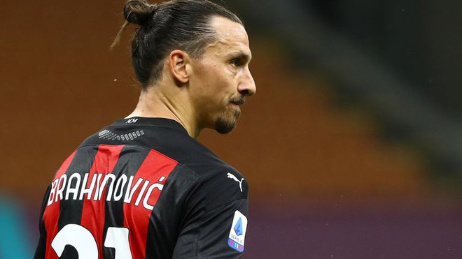 Ibrahimovic dương tính với Covid-19 ngay sát thềm cuộc chiến quan trọng của AC Milan - Ảnh 1. Ibrahimovic dương tính với Covid-19 ngay sát thềm cuộc chiến quan trọng của AC Milan - Ảnh 1.