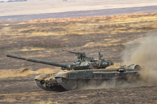Dàn tăng T-90 huyền thoại tung hỏa lực hủy diệt mục tiêu - Ảnh 5.