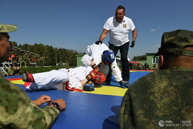 Cận cảnh màn trình diễn các trinh sát quân sự tại Army Games 2020 - Ảnh 9.