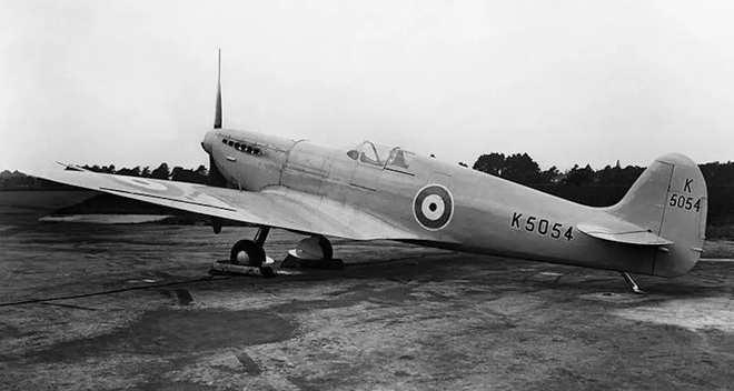 Top 5 máy bay chiến đấu đáng gờm nhất Thế chiến II - Ảnh 7.
