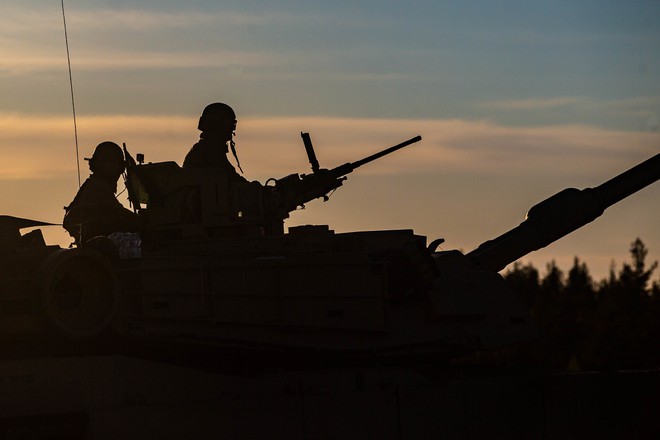 Bị Mỹ bỏ rơi giữa đường, NATO tàn lụi vì chĩa súng vào nhau ở Địa Trung Hải? - Ảnh 4.