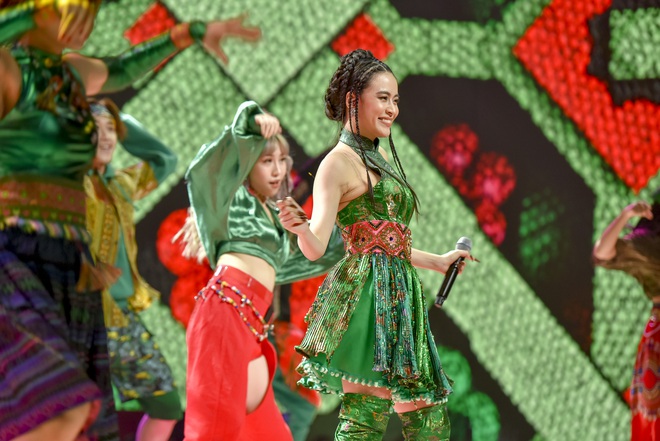 Hoàng Thùy Linh làm mới hit đình đám, Binz biểu diễn đầy bùng nổ - Ảnh 3. Hoàng Thùy Linh làm mới hit đình đám, Binz biểu diễn đầy bùng nổ - Ảnh 3.