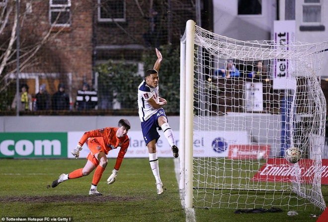 Tiền đạo Brazil lập hat-trick, Tottenham đại thắng 5 sao tại FA Cup - Ảnh 3.