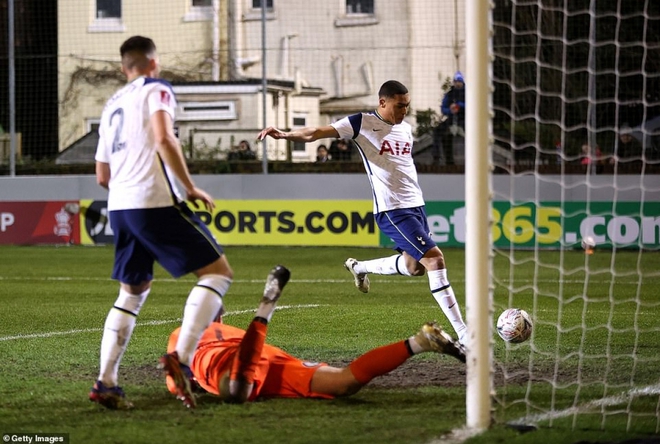 Tiền đạo Brazil lập hat-trick, Tottenham đại thắng 5 sao tại FA Cup - Ảnh 4.