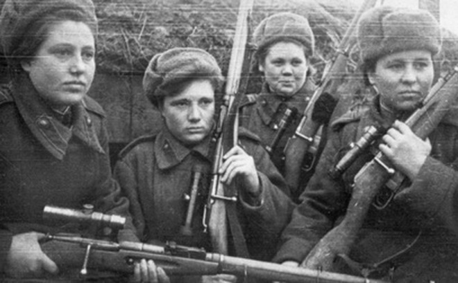 Bất khuất nữ chiến binh Xô Viết trong chiến tranh vệ quốc