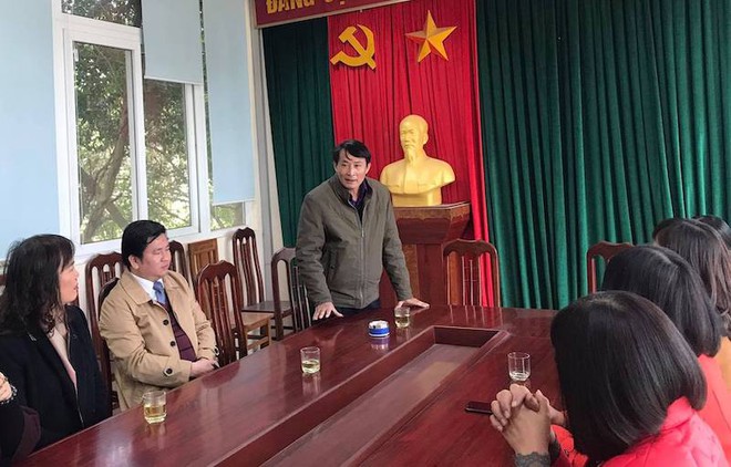 Vụ 2 bé bị bỏ rơi ở Hà Nội: Bác ruột đón từ chùa về rồi bỏ ở đê, chờ người phát hiện mới đi? - Ảnh 3. Vụ 2 bé bị bỏ rơi ở Hà Nội: Bác ruột đón từ chùa về rồi bỏ ở đê, chờ người phát hiện mới đi? - Ảnh 3.