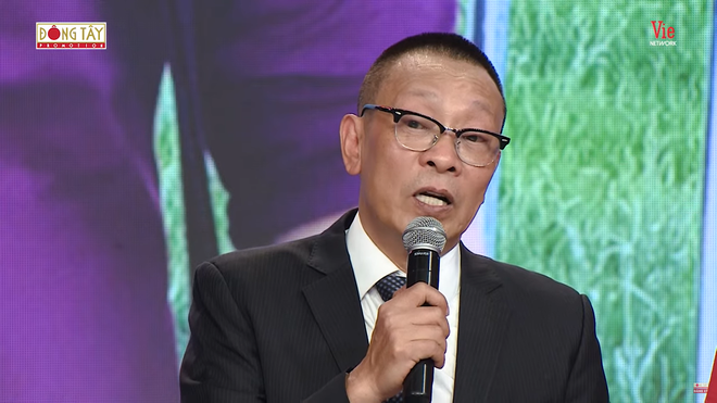 Nếu tôi hô nhảy xuống hồ chắc người ta cũng nhảy theo. Khung cảnh lúc đó kinh khủng lắm! - Ảnh 1. Nếu tôi hô nhảy xuống hồ chắc người ta cũng nhảy theo. Khung cảnh lúc đó kinh khủng lắm! - Ảnh 1.