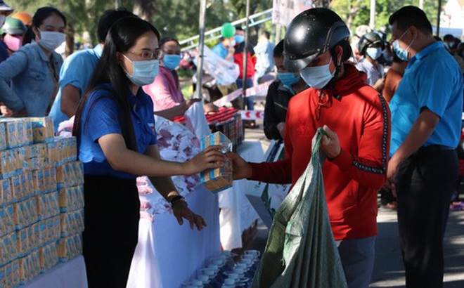 Các cấp công đoàn tỉnh Quảng Nam chăm lo Tết cho người lao động