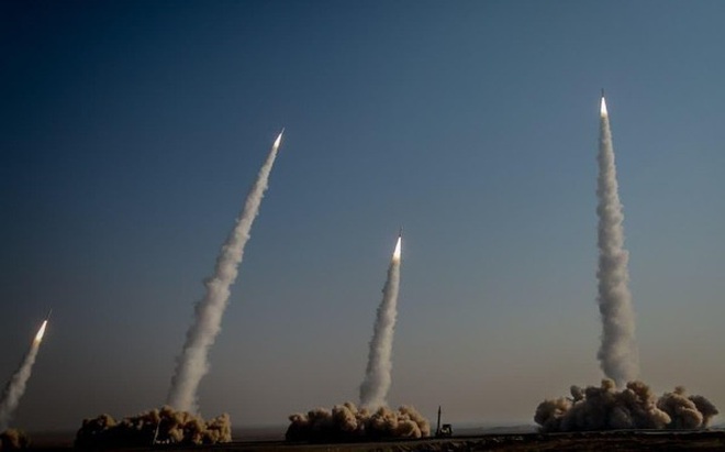 Tên lửa Iran trong cuộc tập trận Payambar-e Azam 15. Nguồn: people.com.cn.