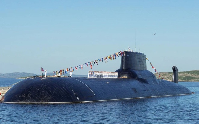Tàu ngầm Dmitri Donskoy của hải quân Nga