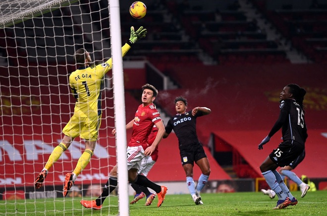 Chấm điểm MU: Paul Pogba bất ngờ tỏa sáng rực rỡ ngày đầu năm mới - Ảnh 1.