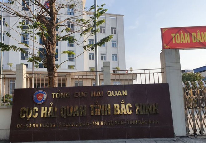 Cục trưởng Hải quan Bắc Ninh lên tiếng việc để vợ kinh doanh trong lĩnh vực quản lý - Ảnh 1.