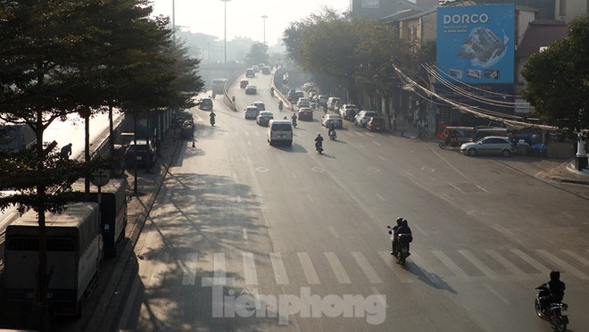 Giao thông các tuyến phố Hà Nội thông thoáng ngày cuối tuần đầu năm 2021 - Ảnh 14.