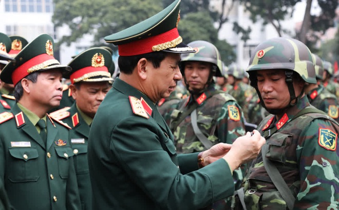 Thượng tướng Phan Văn Giang kiểm tra công tác sẵn sàng chiến đấu tại Lữ đoàn 144, ngày 20/1