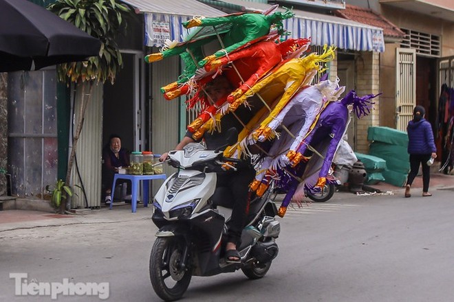 Làng vàng mã chạy nước rút trước ngày ông Công ông Táo - Ảnh 14.