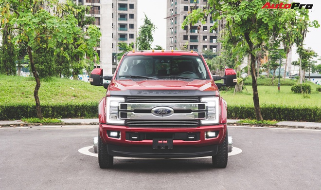 Đại gia hoa lan Bình Phước tậu Ford F-450 Limited Super Duty cực khủng tại Việt Nam: Xe bán tải dài gần 7 mét có giá bán hơn 6 tỷ đồng - Ảnh 6.