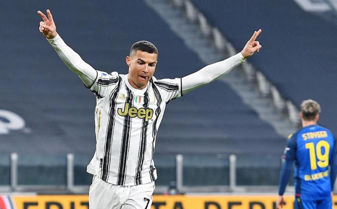 Cristiano Ronaldo ghi cú đúp và có 1 kiến tạo giúp Juventus thắng Udinese 4-1 tại vòng 15 Serie A. (Ảnh: Getty)