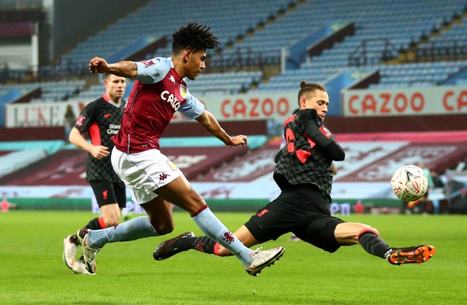 Năm phút ghi 3 bàn, Liverpool đè bẹp chủ nhà Aston Villa ở FA Cup - Ảnh 2.