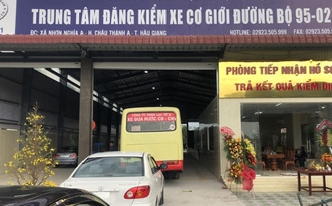 Trung tâm đăng kiểm xe cơ giới 95-02D bị đình chỉ hoạt động trong vòng 1 tháng.