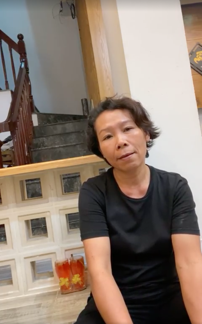 Nửa đêm, Trang Trần tới tận nhà cố ca sĩ Phi Nhung livestream hỏi Hồ Văn Cường: Có nhờ ai đòi tiền hộ không? - Ảnh 3. Nửa đêm, Trang Trần tới tận nhà cố ca sĩ Phi Nhung livestream hỏi Hồ Văn Cường: Có nhờ ai đòi tiền hộ không? - Ảnh 3.
