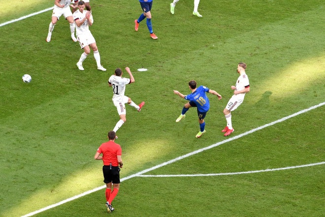 Bị xà ngang, cột dọc từ chối 3 bàn thắng, Bỉ bất lực chứng kiến Ý giành hạng 3 Nations League - Ảnh 5.