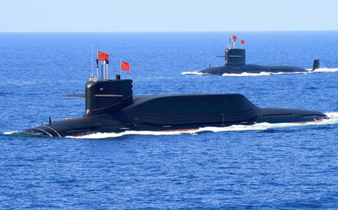 Tàu ngầm tên lửa đạn đạo chạy năng lượng hạt nhân Type 094A của Trung Quốc tham gia một cuộc tập trận ở biển Đông. Ảnh: REUTERS