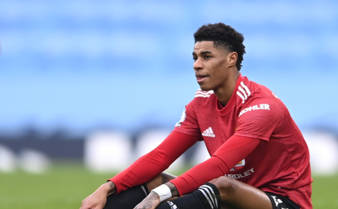 Rashford chịu đau gần 1 năm