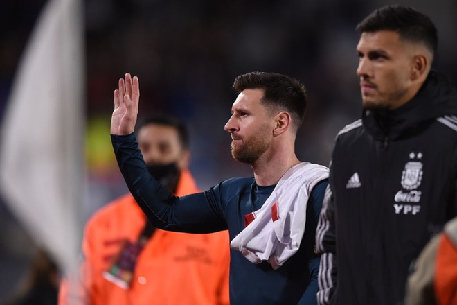 Messi mờ nhạt, Argentina giành chiến thắng hú vía - Ảnh 11.