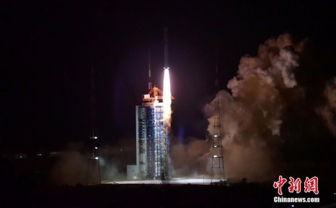Trung Quốc phóng thành công vệ tinh thăm dò Mặt Trời đầu tiên. Ảnh: Chinanews.