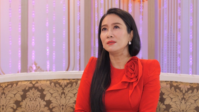 NSƯT Vân Khánh: Tôi bị một ca sĩ nổi tiếng bắt nạt, giành diễn, lập tức gặp bầu show xin về - Ảnh 7. NSƯT Vân Khánh: Tôi bị một ca sĩ nổi tiếng bắt nạt, giành diễn, lập tức gặp bầu show xin về - Ảnh 7.