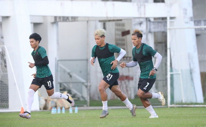U23 Myanmar tập huấn UAE trước ngày đấu U23 Việt Nam  - Ảnh 1.