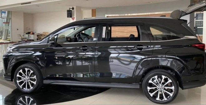 Tiểu đệ của Toyota Innova xuất hiện đẹp long lanh khiến Mitsubishi Xpander, Suzuki XL7 vò đầu bứt tai - Ảnh 3.