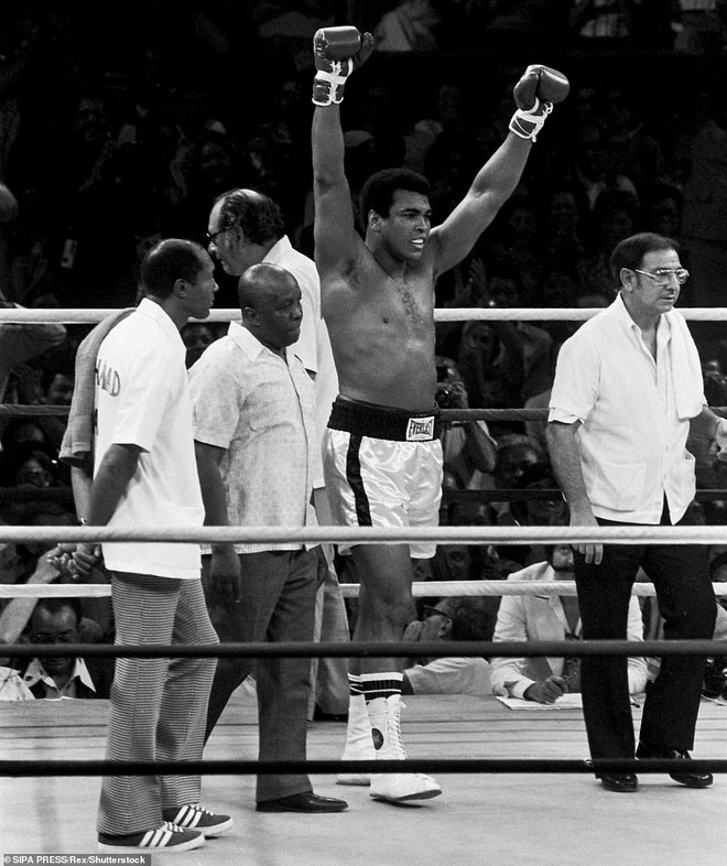 Nhớ về Thrilla in Manila: Trận chiến lịch sử đẩy Muhammad Ali và Joe Frazier cận kề với cái chết - Ảnh 7.